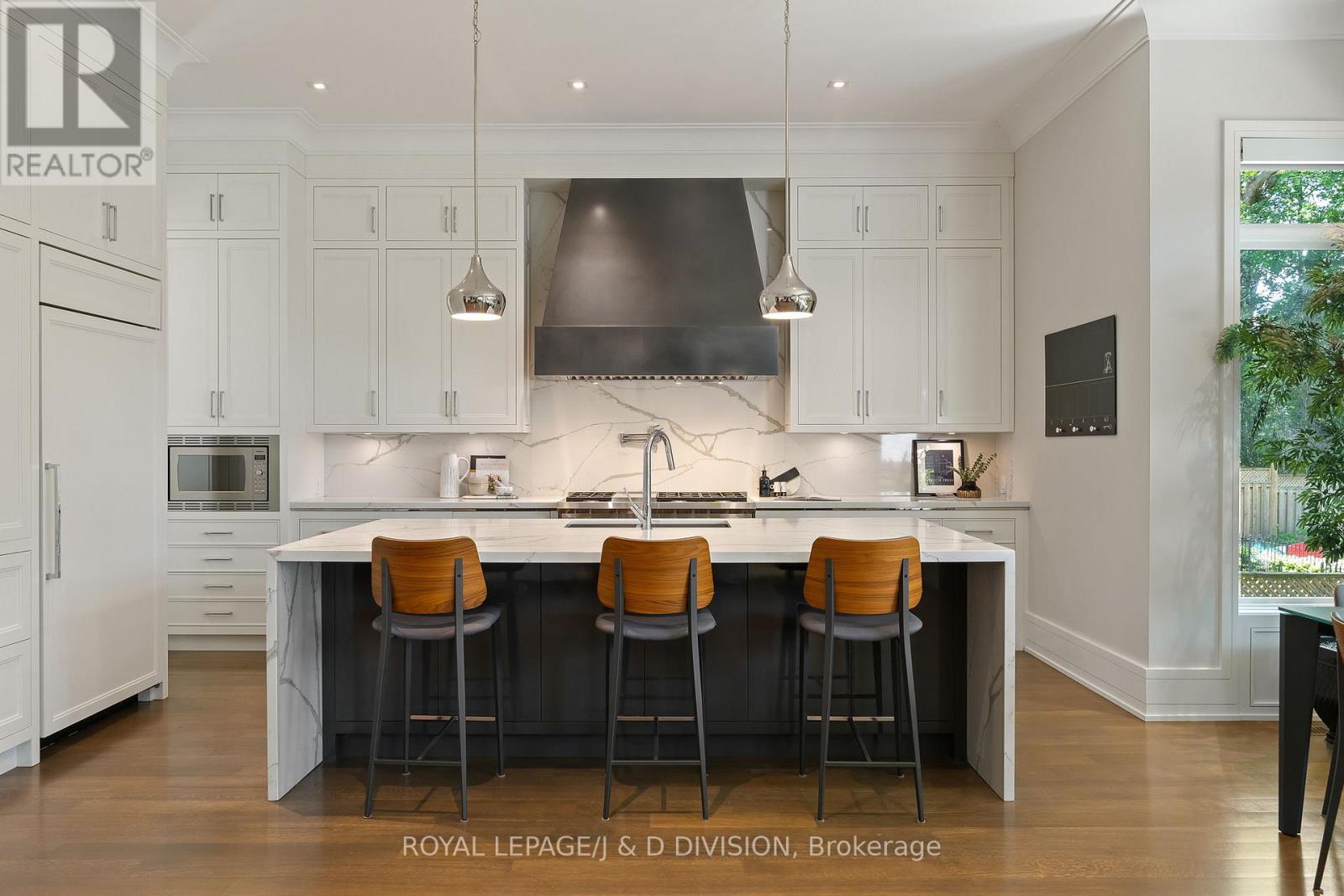 224 St Leonards Avenue, Toronto, Ontario  M4N 1K7 - Photo 13 - C13480938
