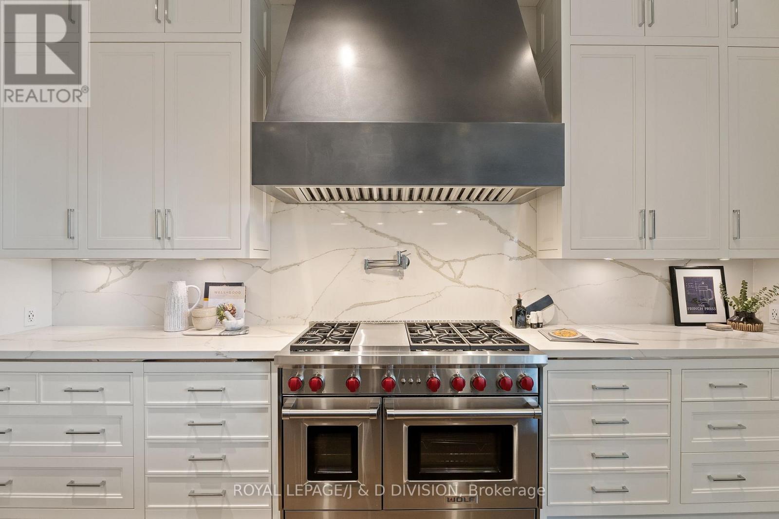 224 St Leonards Avenue, Toronto, Ontario  M4N 1K7 - Photo 16 - C13480938