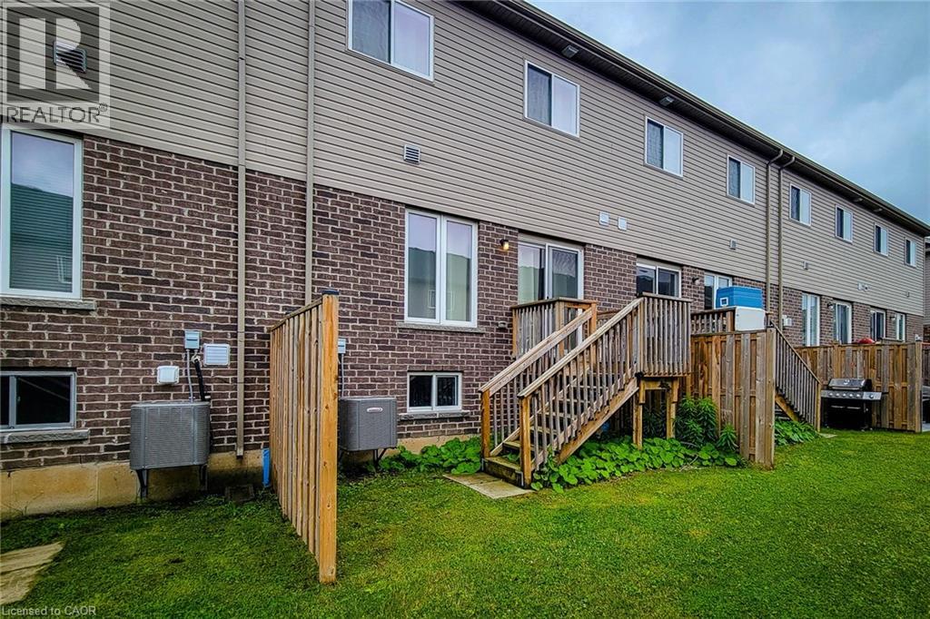 16 Dayman Drive, Ancaster, Ontario  L9K 0J9 - Photo 4 - 40839912