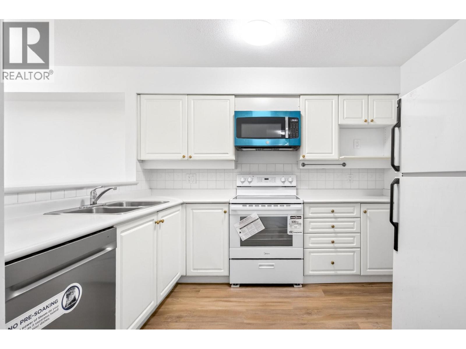 306a 7025 Stride Avenue, Burnaby, British Columbia  V3N 4Y1 - Photo 4 - R3130716