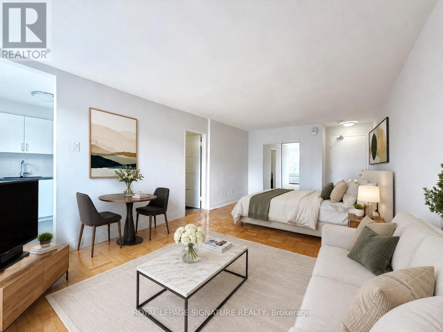 402 - 1545 BATHURST STREET, Toronto, Ontario