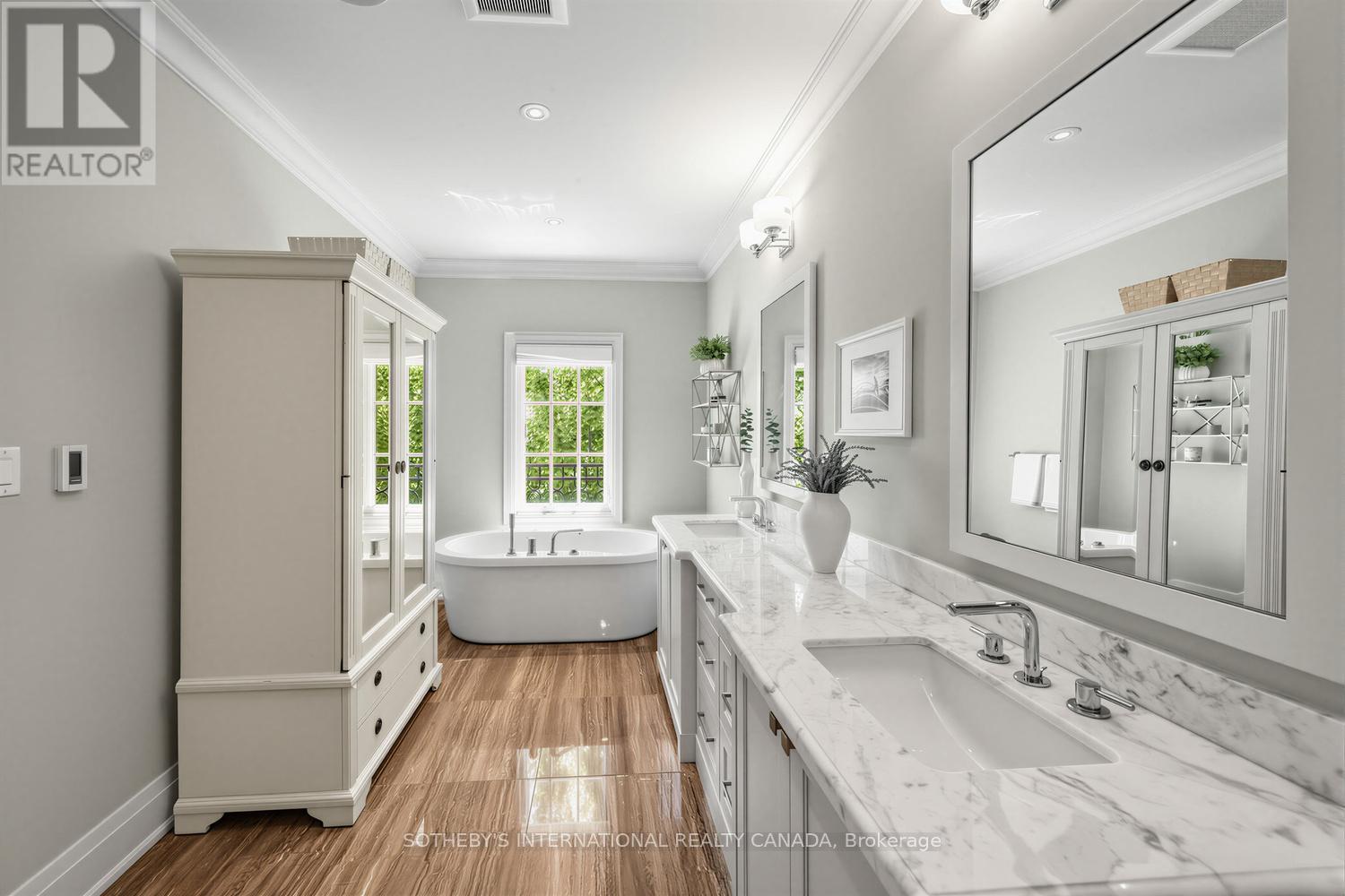 Th2 - 288 St Clair Avenue W, Toronto, Ontario  M4V 1S3 - Photo 13 - C13483952