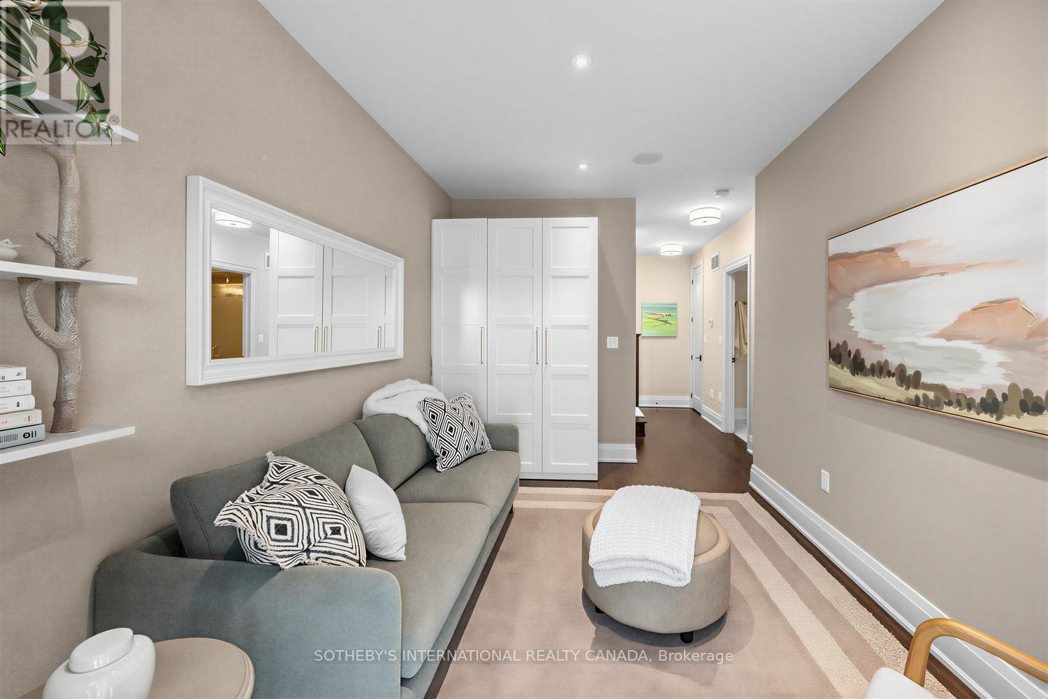 Th2 - 288 St Clair Avenue W, Toronto, Ontario  M4V 1S3 - Photo 17 - C13483952