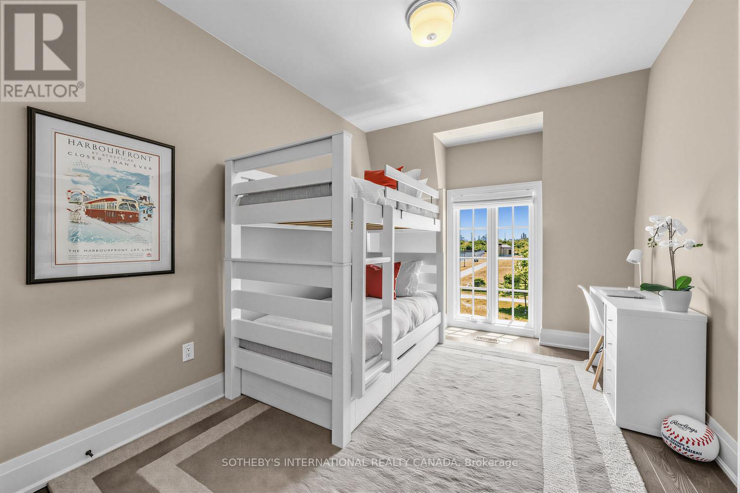 Th2 - 288 St Clair Avenue W, Toronto, Ontario  M4V 1S3 - Photo 18 - C13483952