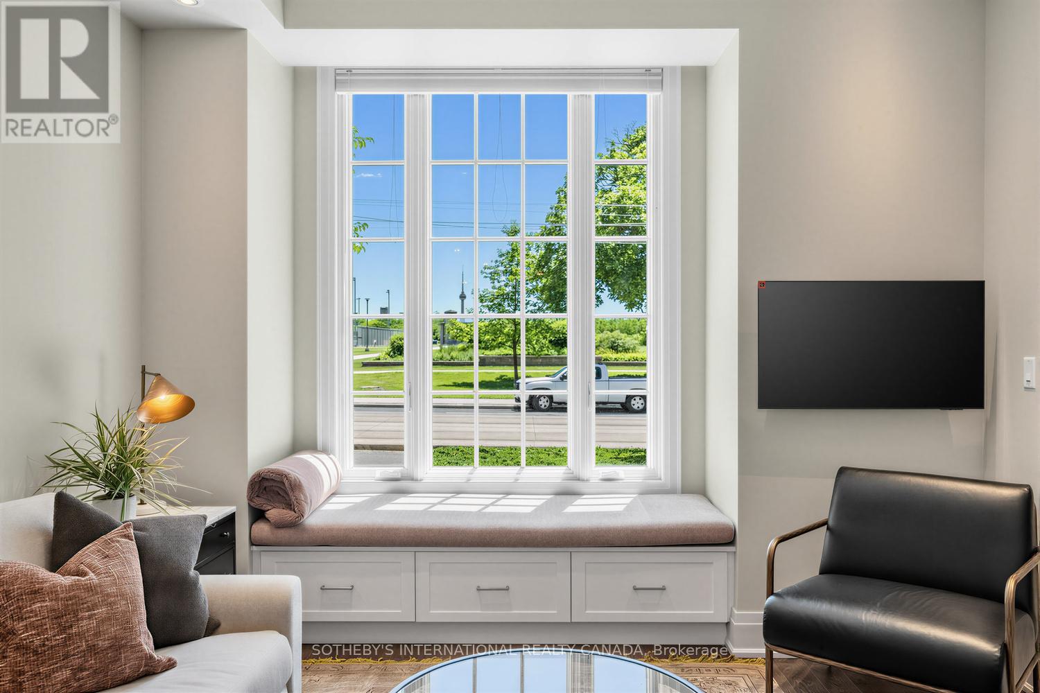 Th2 - 288 St Clair Avenue W, Toronto, Ontario  M4V 1S3 - Photo 28 - C13483952