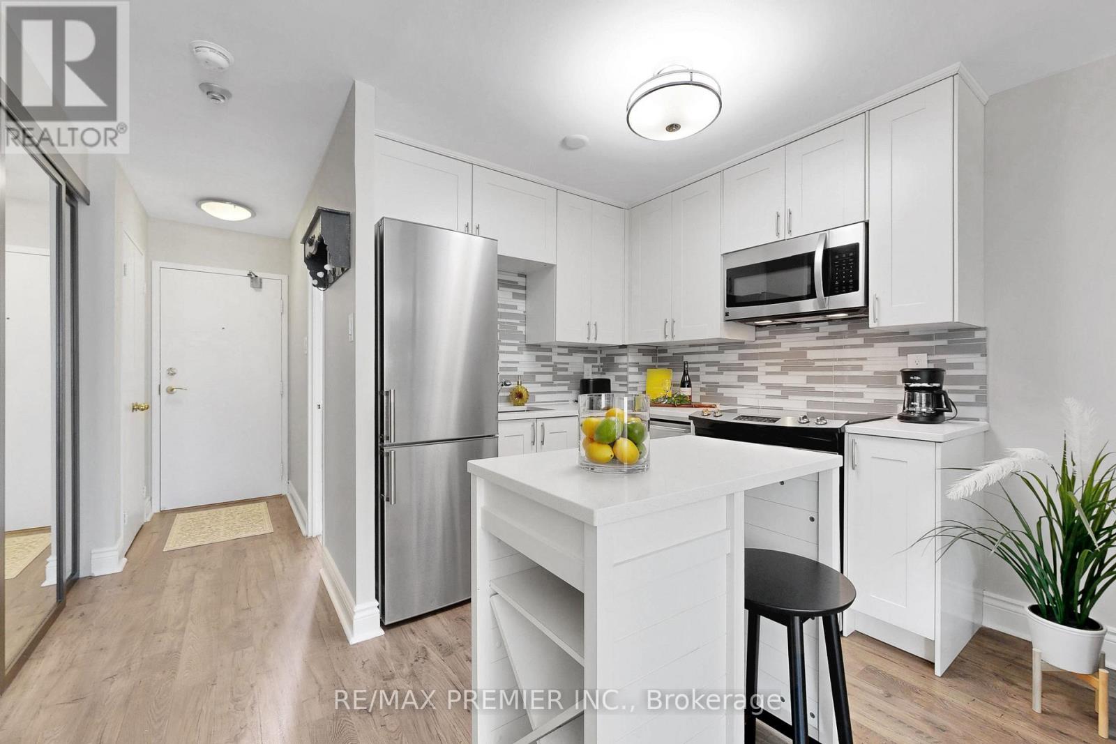 Ph 824 - 95 Prince Arthur Avenue, Toronto, Ontario  M5R 3P6 - Photo 13 - C13484416