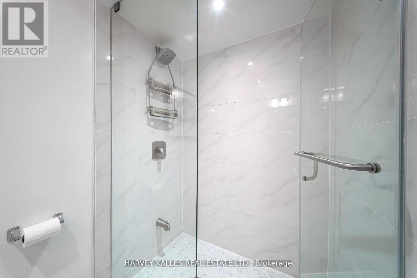 568 Northcliffe Boulevard, Toronto, Ontario  M6E 3L7 - Photo 34 - C13484522