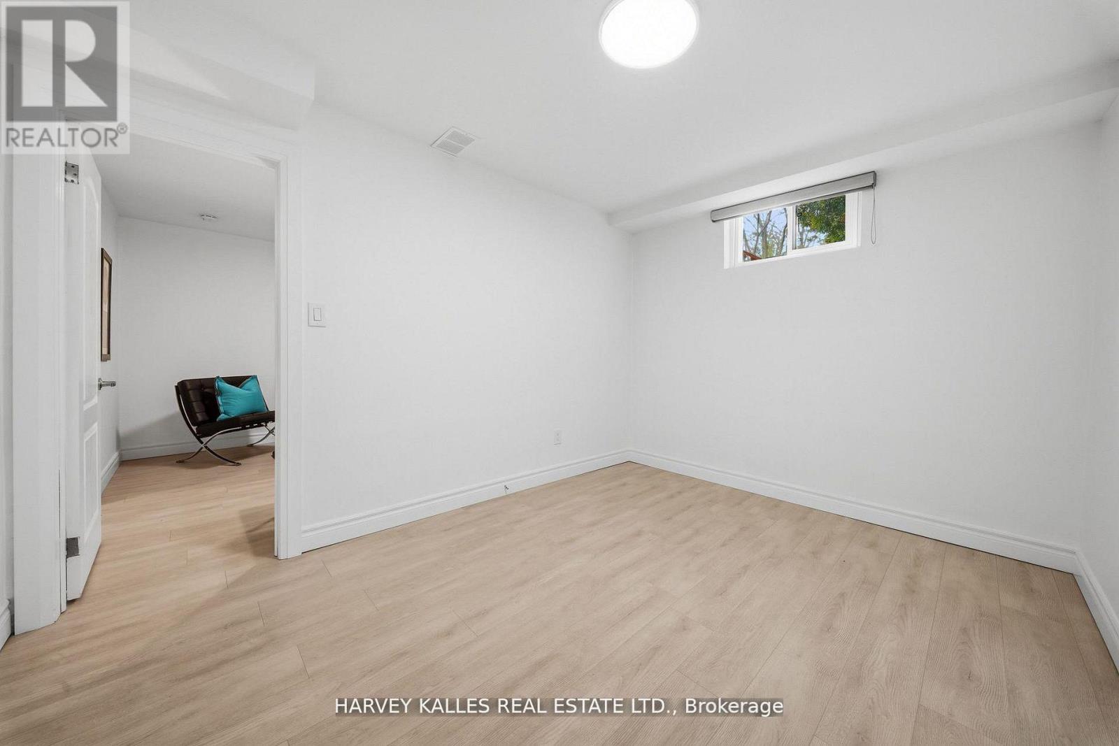 568 Northcliffe Boulevard, Toronto, Ontario  M6E 3L7 - Photo 36 - C13484522
