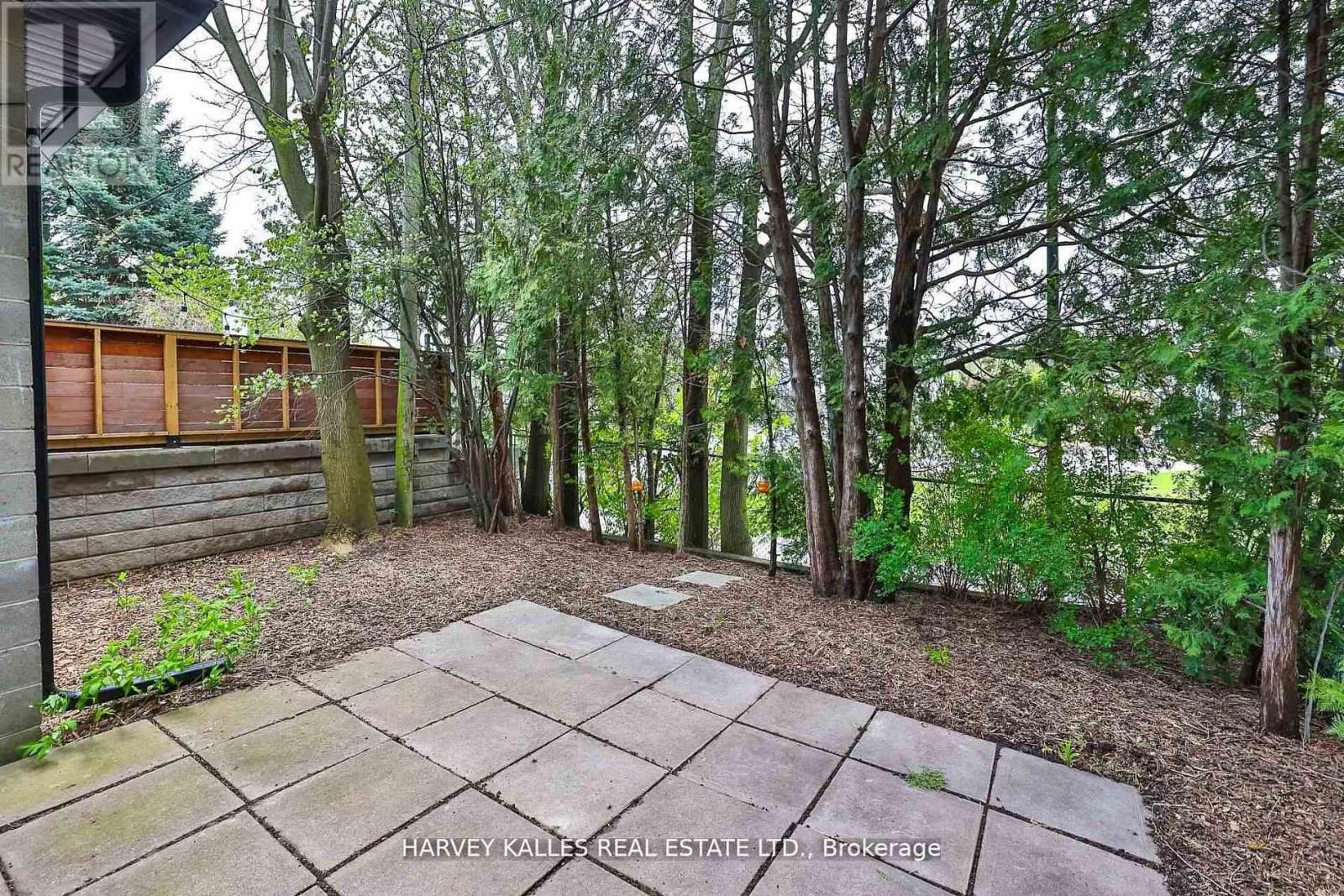 568 Northcliffe Boulevard, Toronto, Ontario  M6E 3L7 - Photo 42 - C13484522