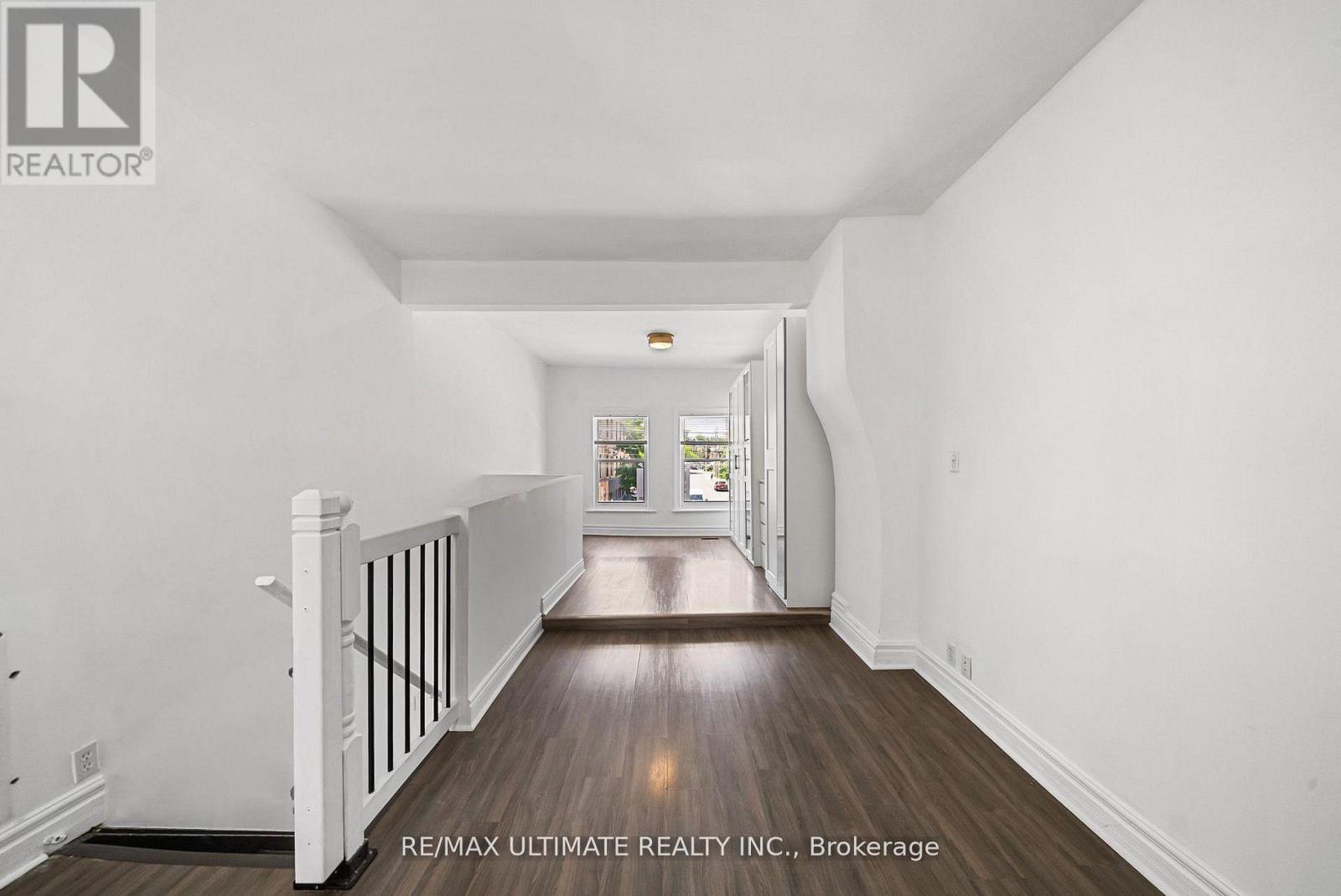 2nd Floor - 831 Queen Street W, Toronto, Ontario  M6J 1G1 - Photo 4 - C13484546