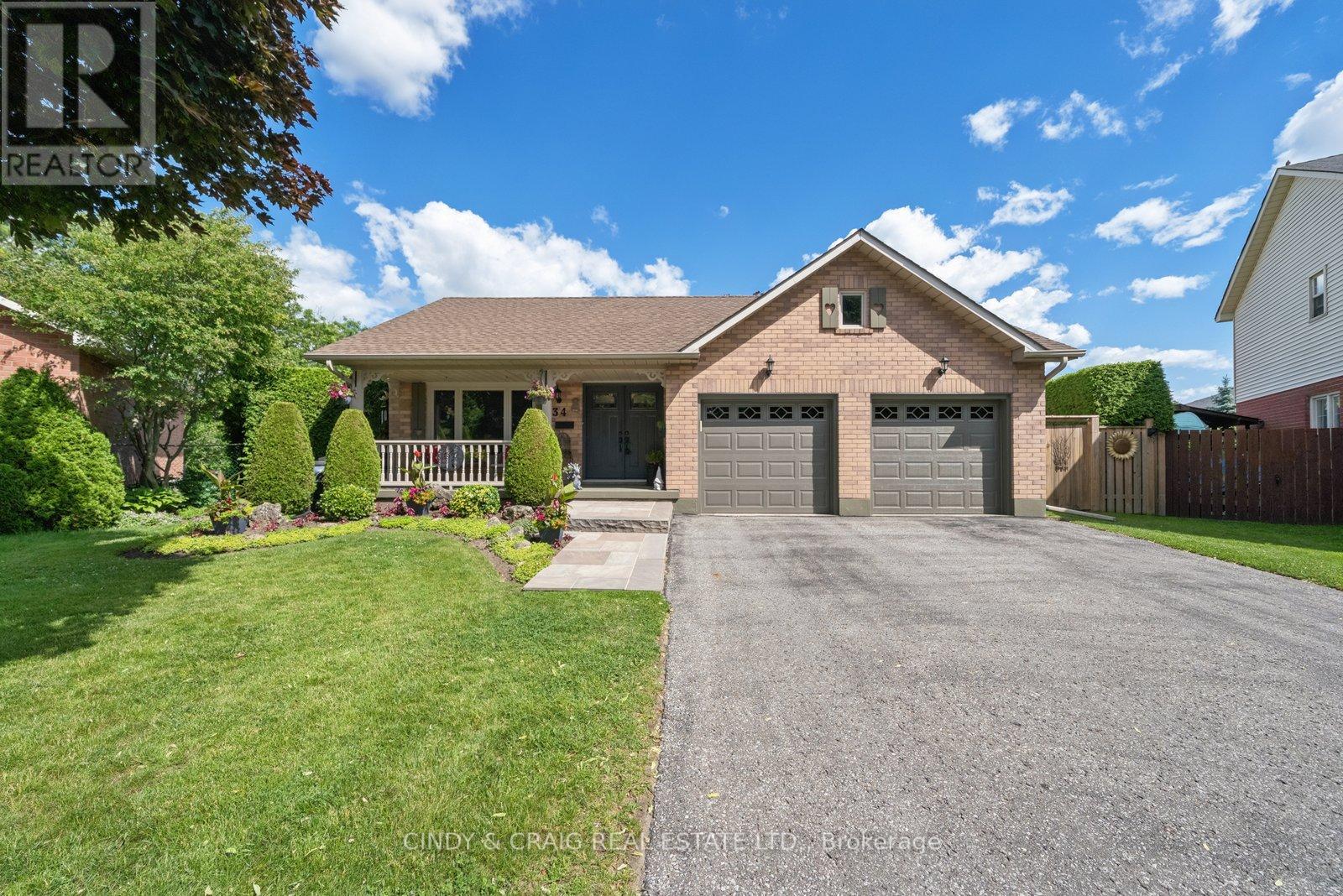 34 CLOVERFIELD STREET, Clarington, Ontario