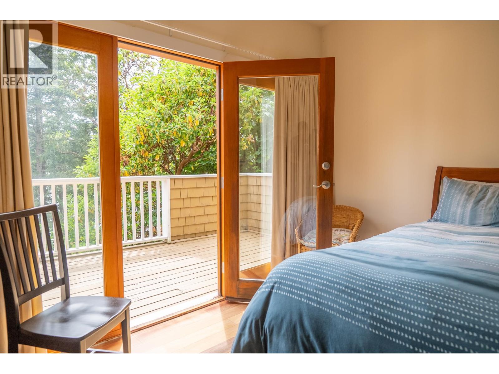 6608 Razor Point Road, Pender Island, British Columbia  V0N 2M1 - Photo 17 - R3137476