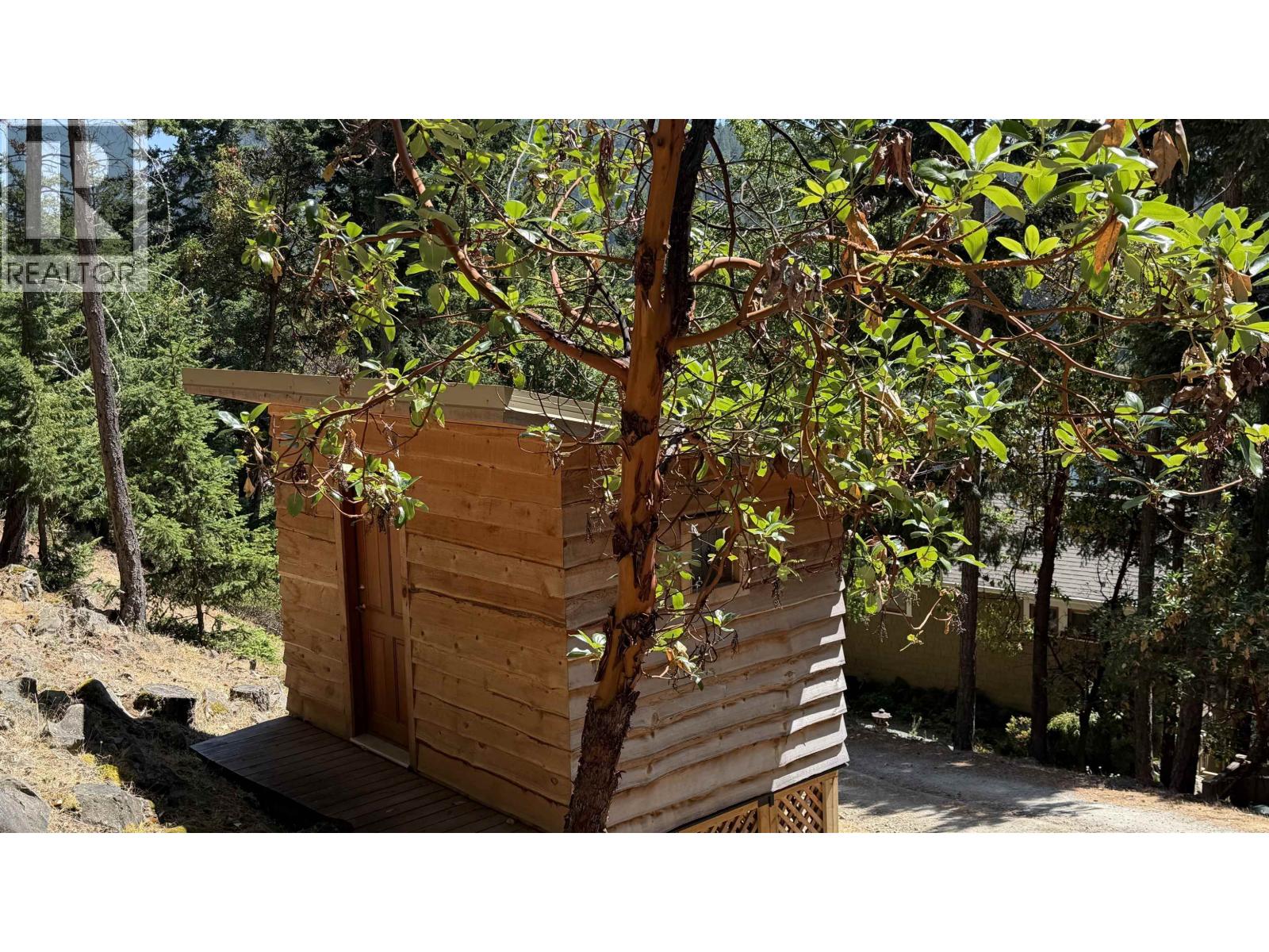 6608 Razor Point Road, Pender Island, British Columbia  V0N 2M1 - Photo 39 - R3137476