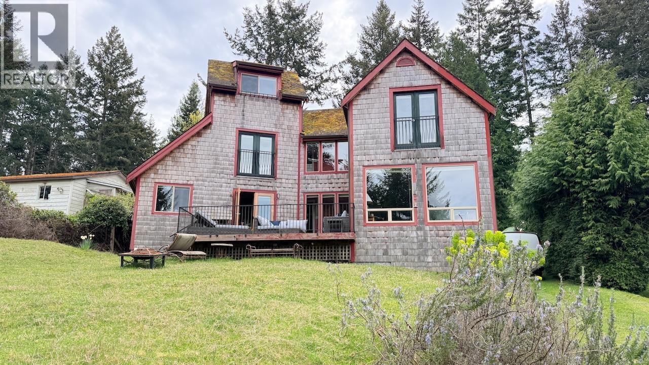 234 Mariners Way, Mayne Island, British Columbia  V0N 2J2 - Photo 2 - R3139421