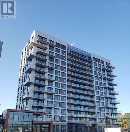 233 - 2 DAVID EYER ROAD, Richmond Hill, Ontario