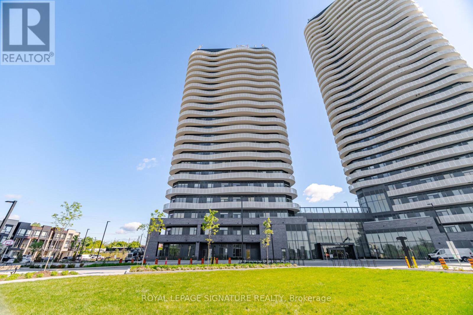 805 - 10 Flavelle Trail, Vaughan, Ontario  L4L 1V8 - Photo 2 - N13484368
