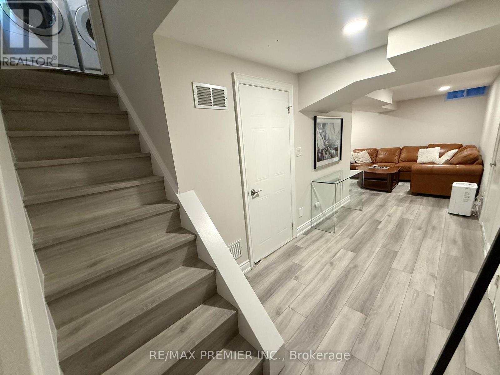 Lower - 77 Largo Crescent, Vaughan, Ontario  L6A 1M9 - Photo 4 - N13484402
