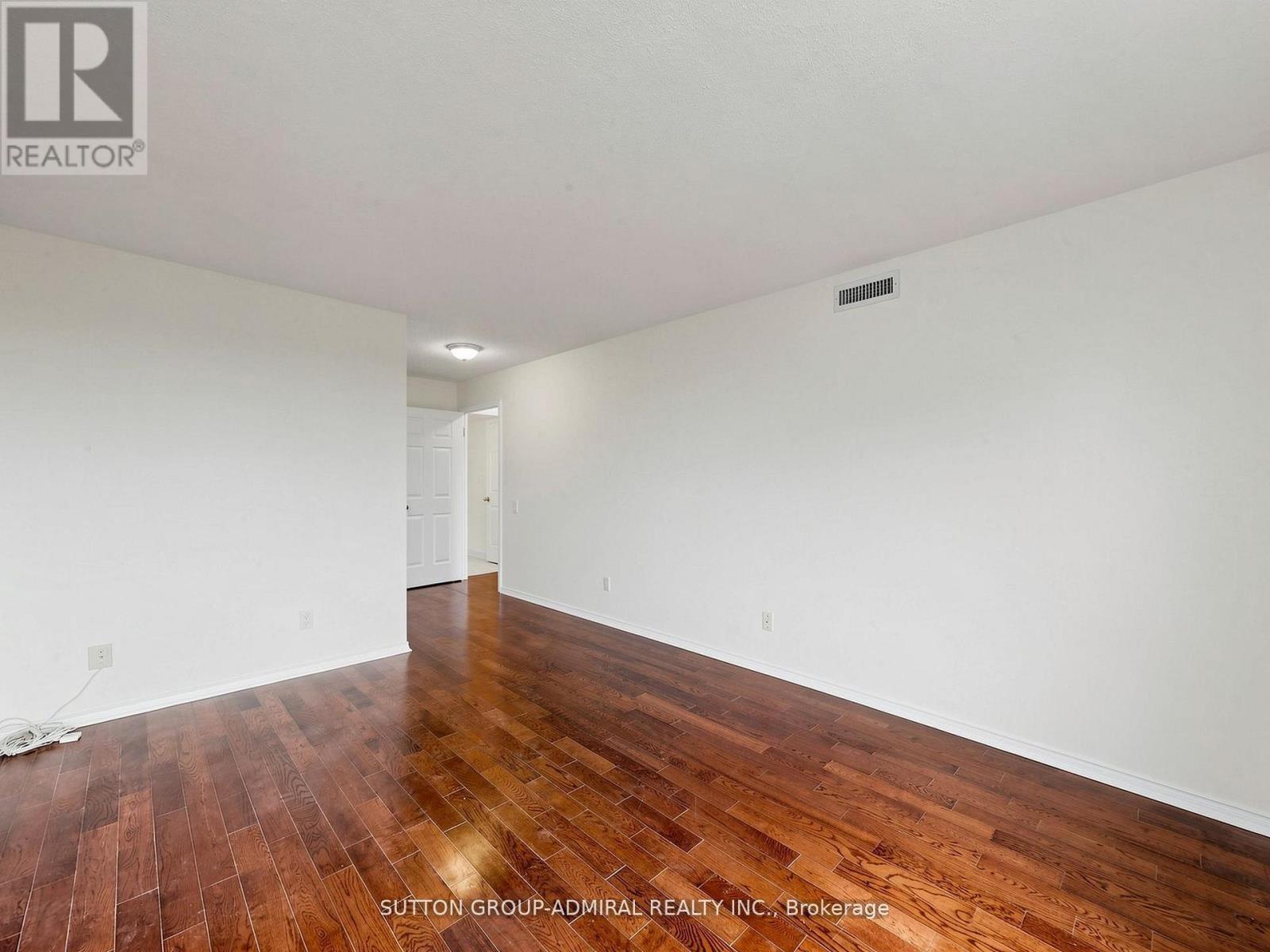 704 - 1 Emerald Lane, Vaughan, Ontario  L4J 8N2 - Photo 18 - N13484496