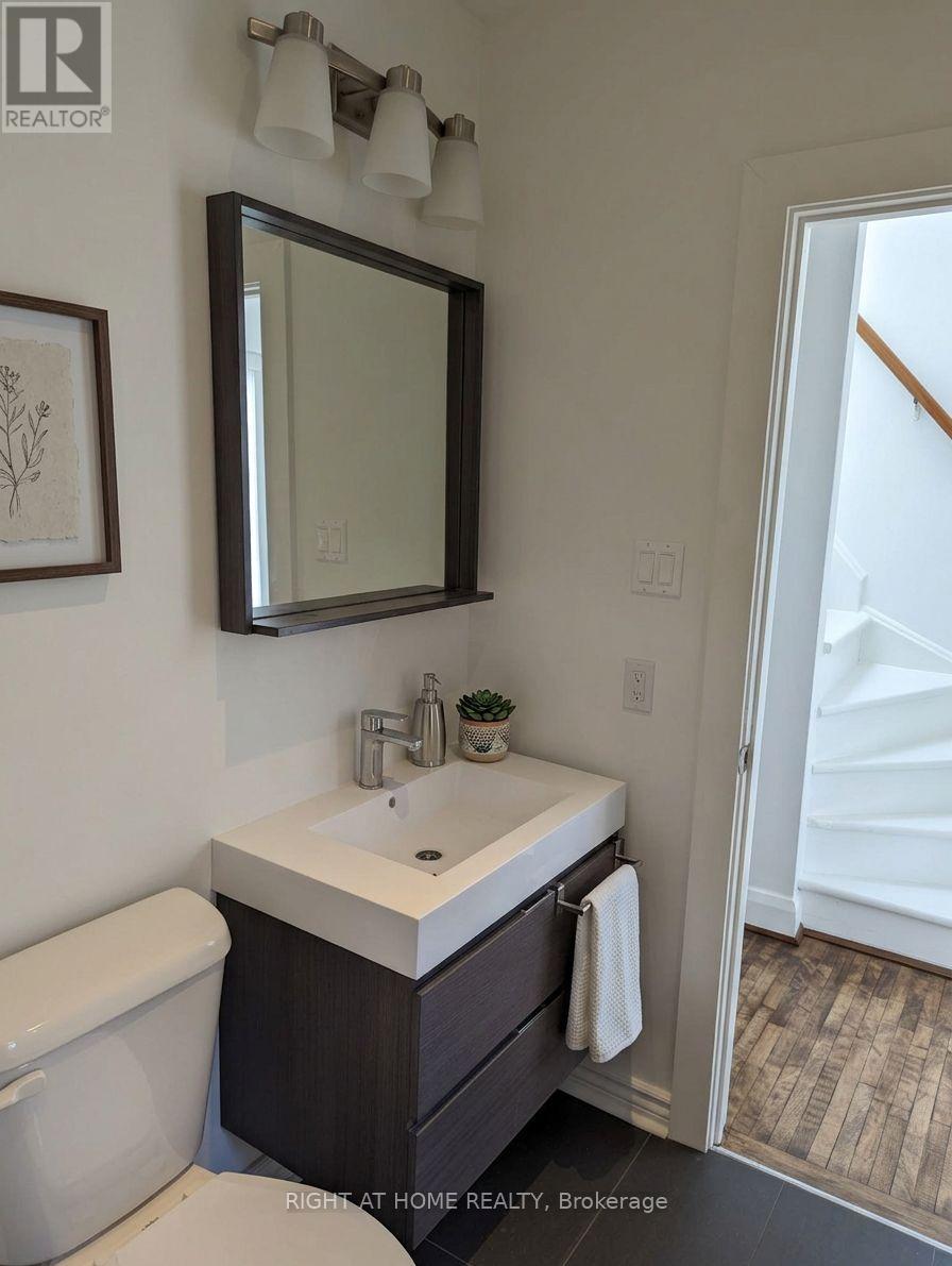 24 Harewood Avenue, Toronto, Ontario  M1M 2R2 - Photo 10 - E13481006