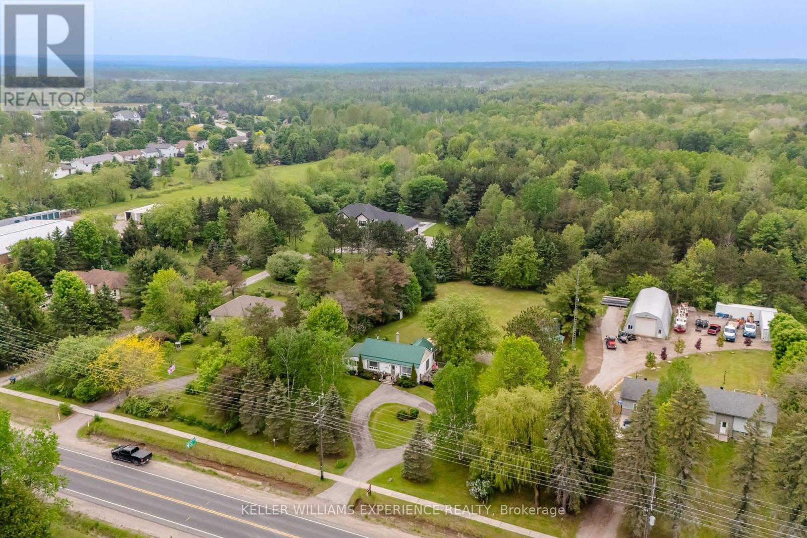 3514 Penetanguishene Road, Oro-Medonte, Ontario  L4M 4Y8 - Photo 2 - S13146568