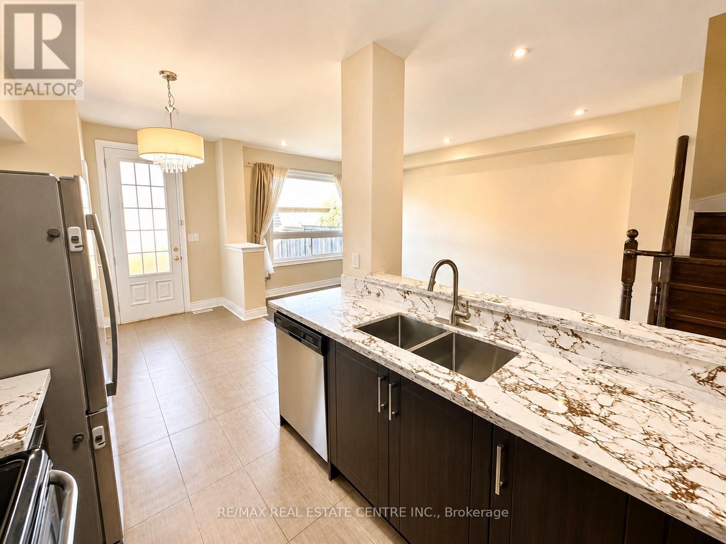 2491 Postmaster Drive, Oakville, Ontario  L6M 0L5 - Photo 13 - W13444572