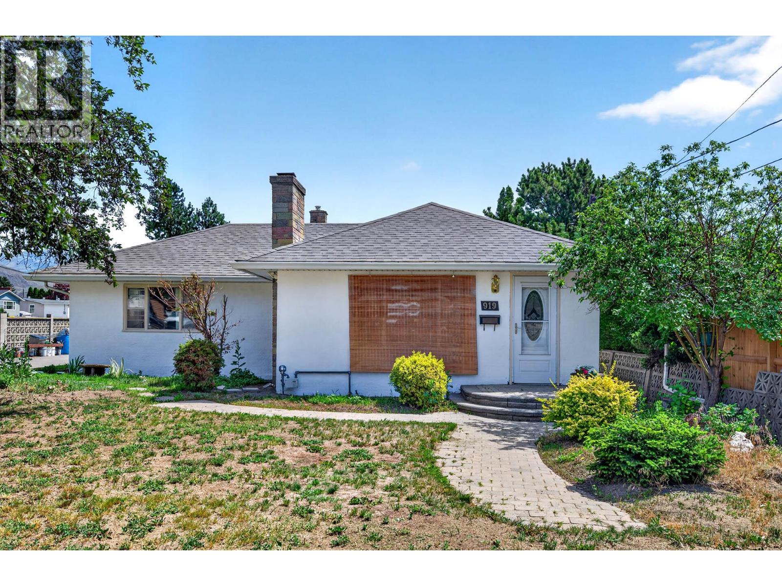 919 SCHREINER Street