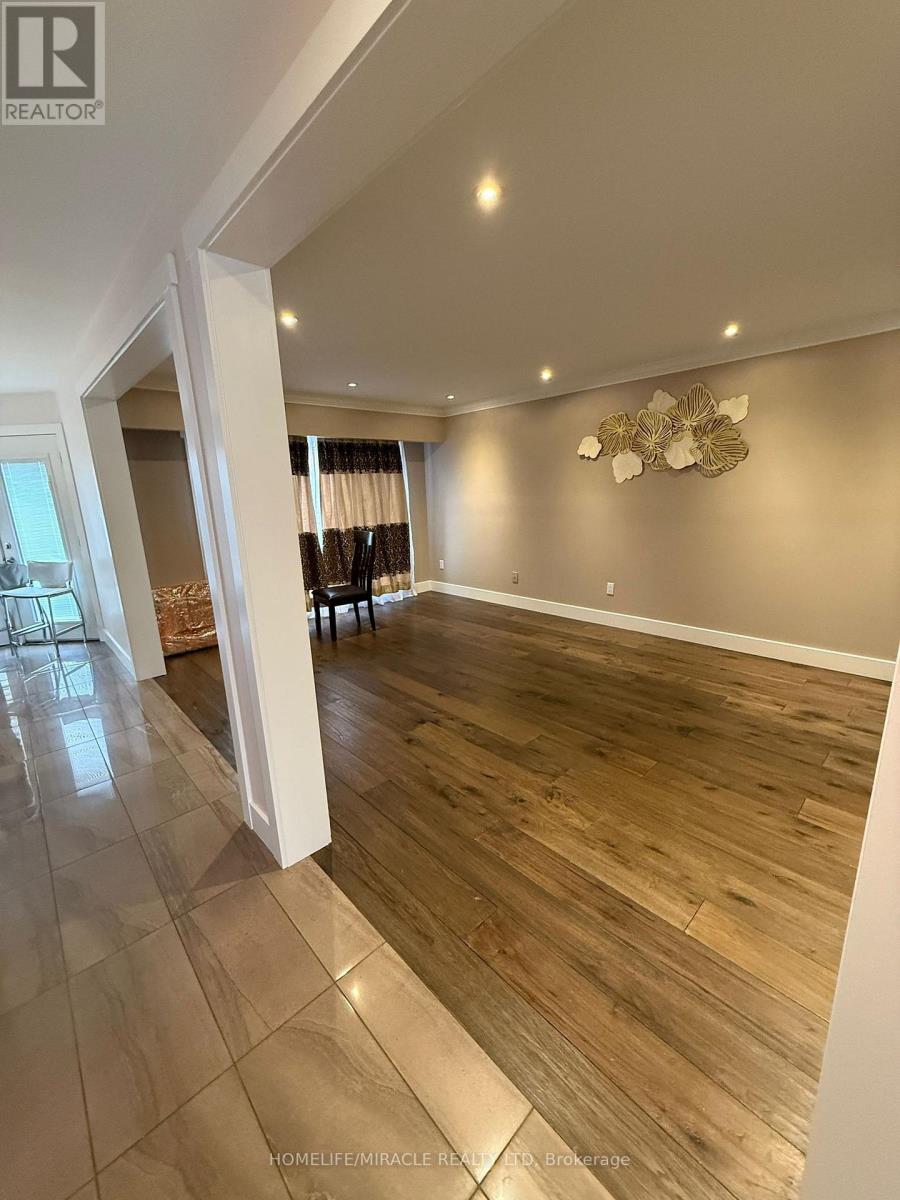 2133 Heidi Avenue, Burlington, Ontario  L7M 3P4 - Photo 4 - W13484332