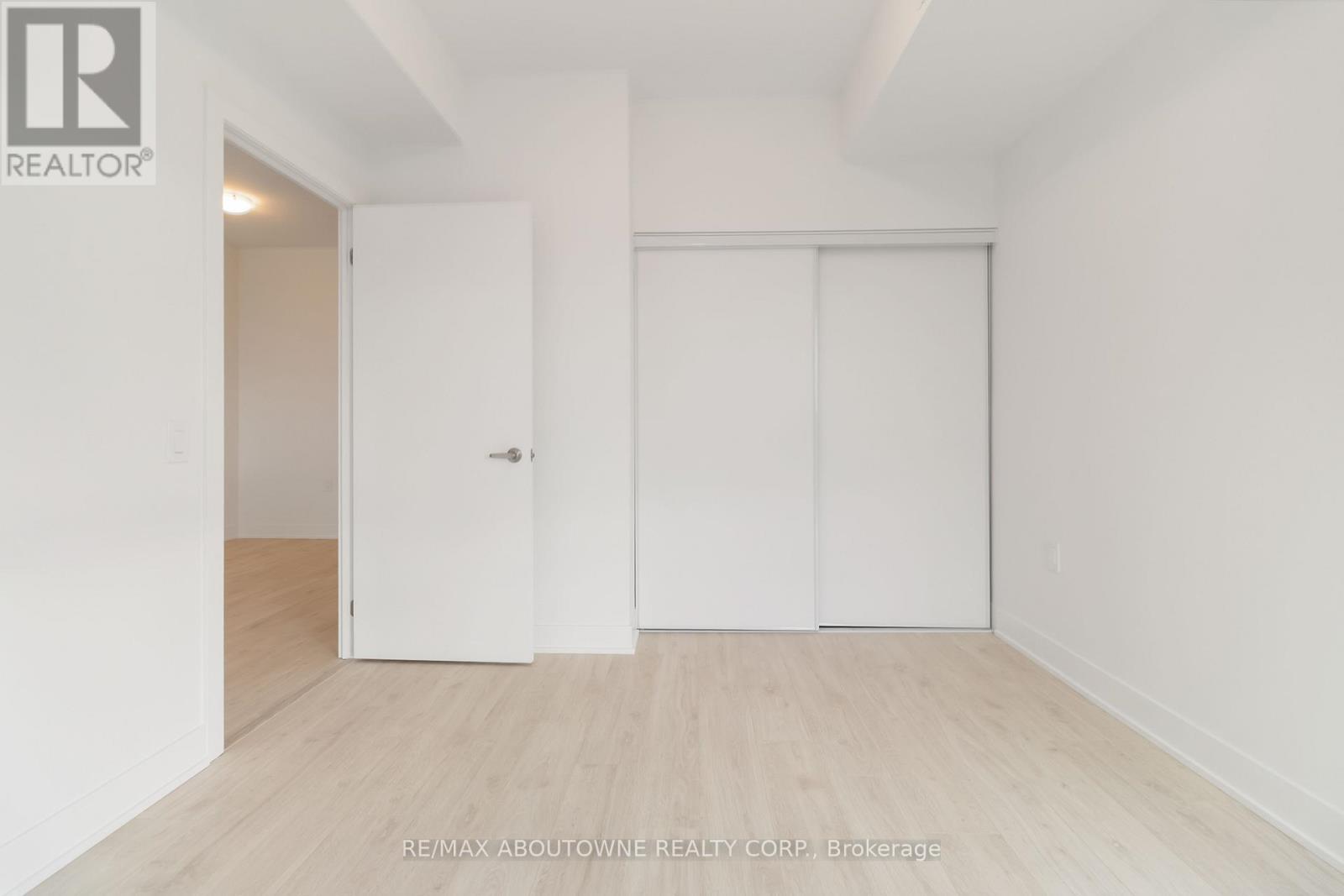 1109 - 2088 James Street, Burlington, Ontario  L7R 0H2 - Photo 18 - W13484438