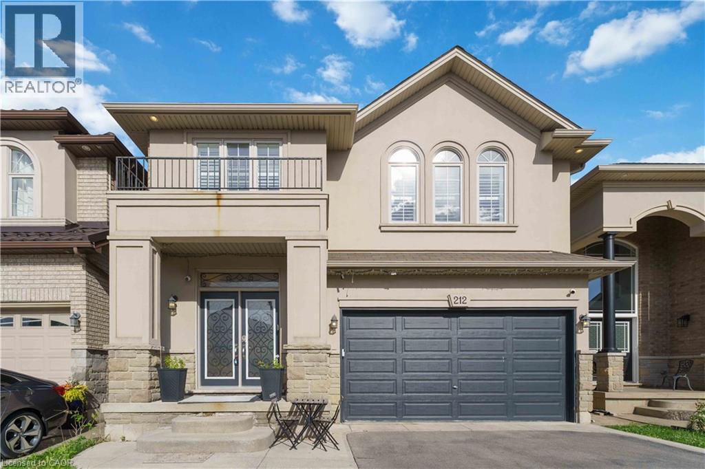 212 CHARTWELL Circle, Hamilton, Ontario