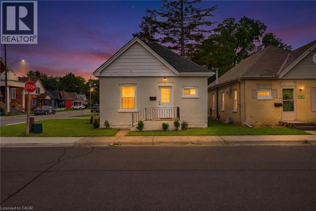 15 Gordon Street, Brantford, Ontario  N3S 2M7 - Photo 6 - 40841849