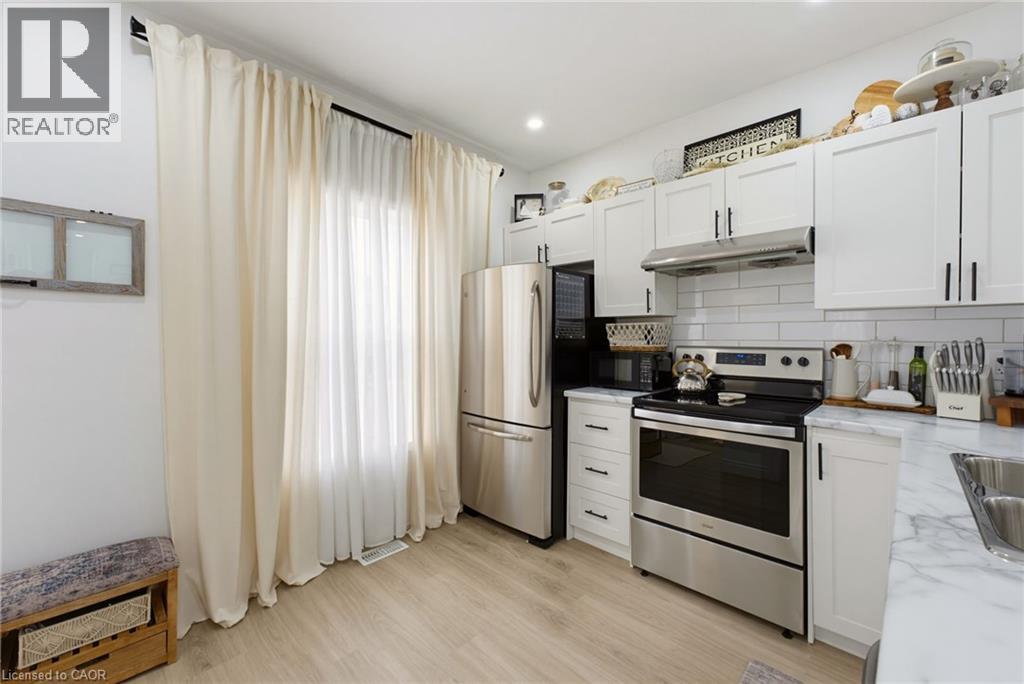 15 Gordon Street, Brantford, Ontario  N3S 2M7 - Photo 14 - 40841849