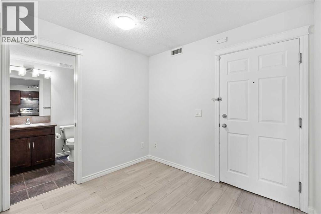 4113, 115 Prestwick Villas Se, Calgary, Alberta  T2Z 0N1 - Photo 4 - A2323246