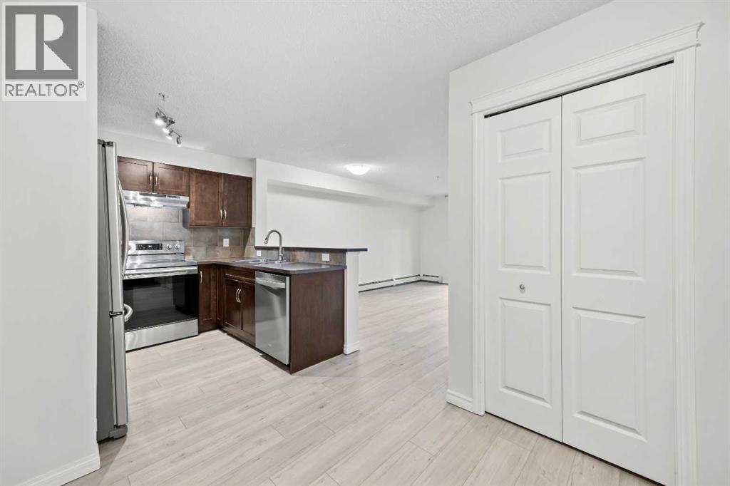 4113, 115 Prestwick Villas Se, Calgary, Alberta  T2Z 0N1 - Photo 5 - A2323246