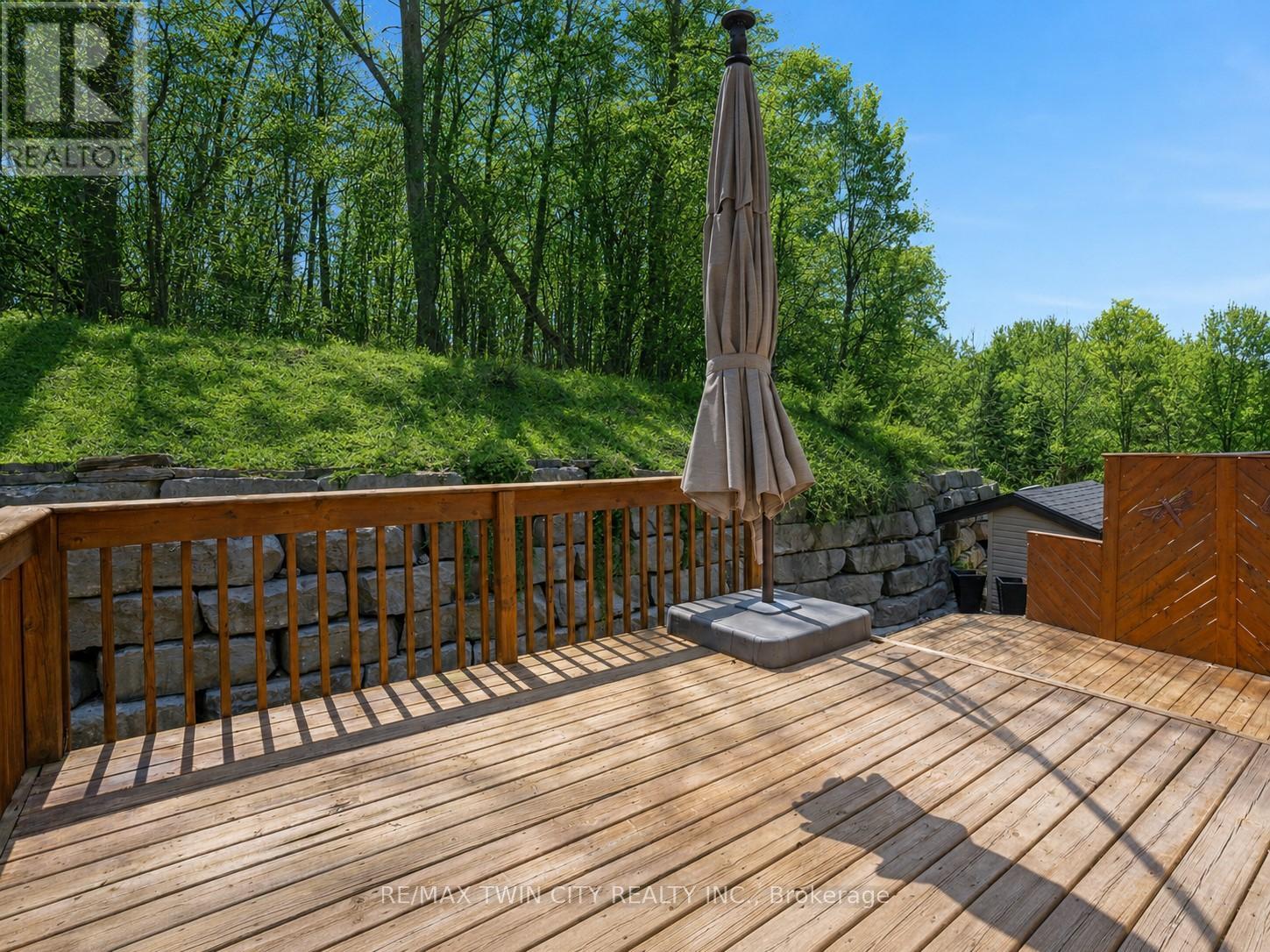 227 Chestnut Hill Crescent, Kitchener, Ontario  N2P 2X3 - Photo 34 - X13484422