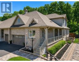 227 CHESTNUT HILL CRESCENT, Kitchener, Ontario