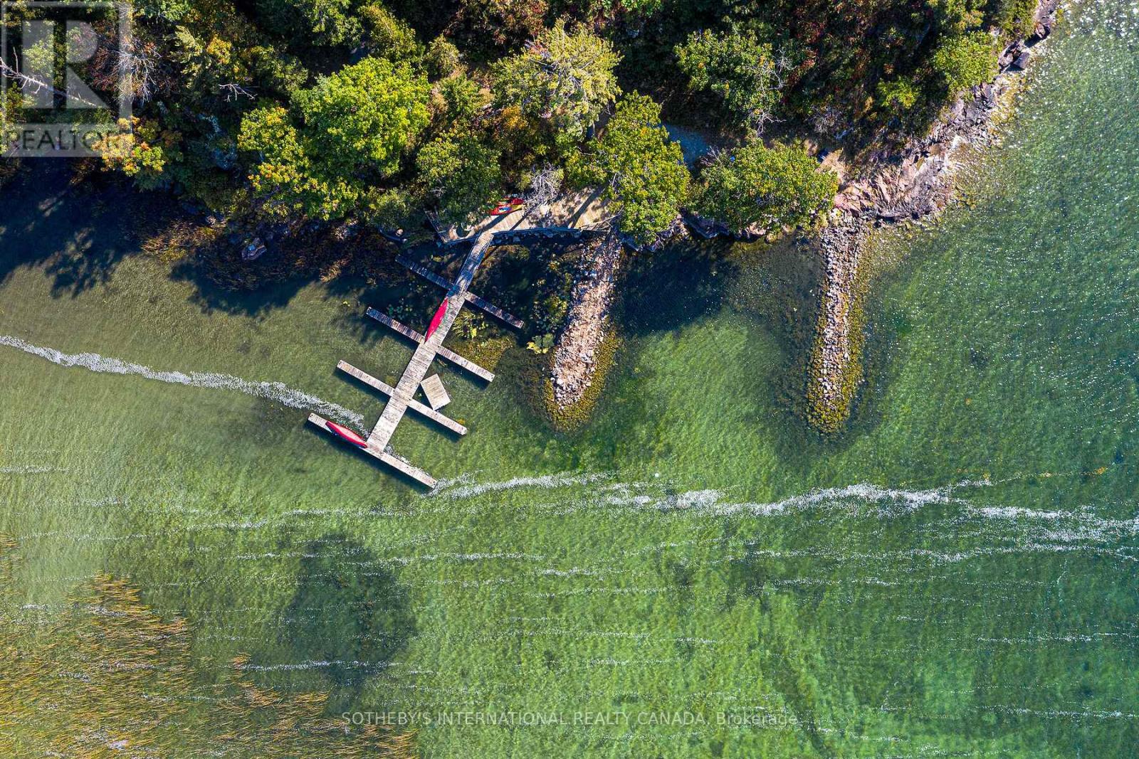 345 THOUSAND ISLANDS PARKWAY, Front of Leeds & Seeleys Bay, Ontario