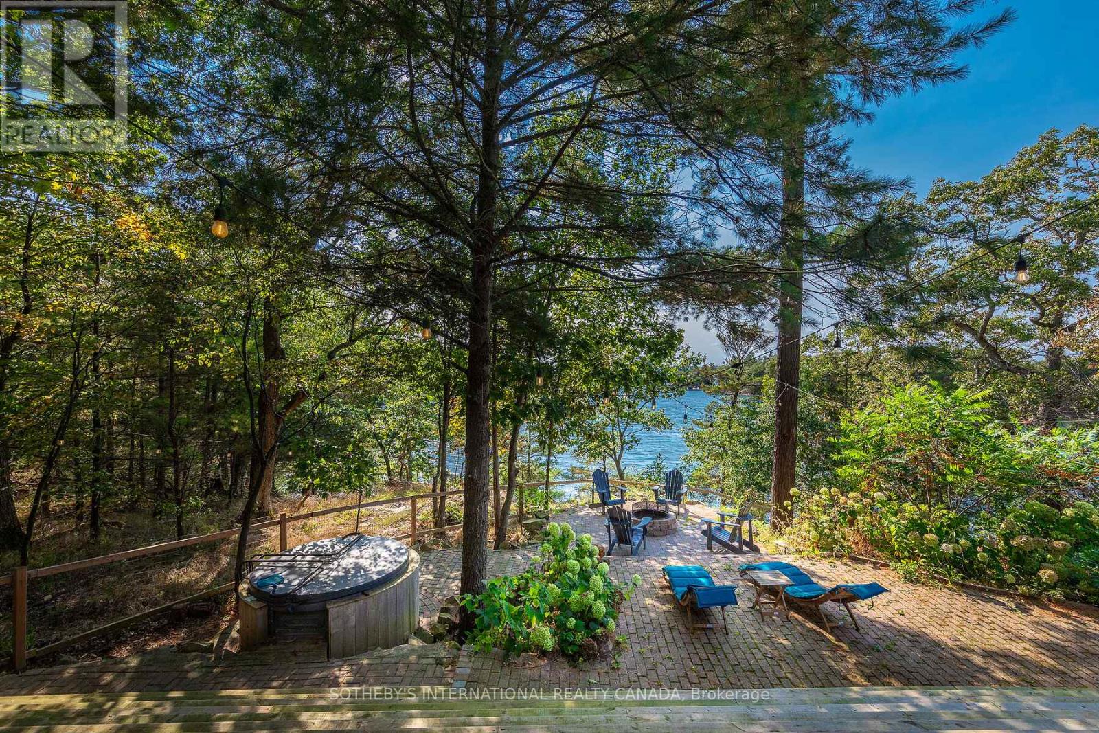345 Thousand Islands Parkway, Front Of Leeds & Seeleys Bay, Ontario  K0E 1L0 - Photo 4 - X13484532