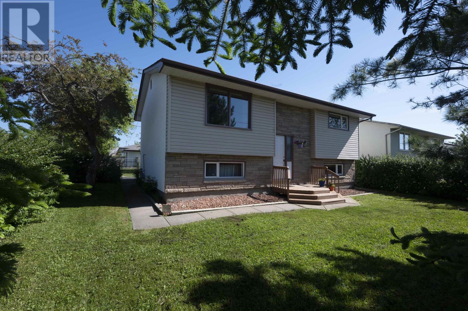 936 Huron Avenue, Thunder Bay, Ontario