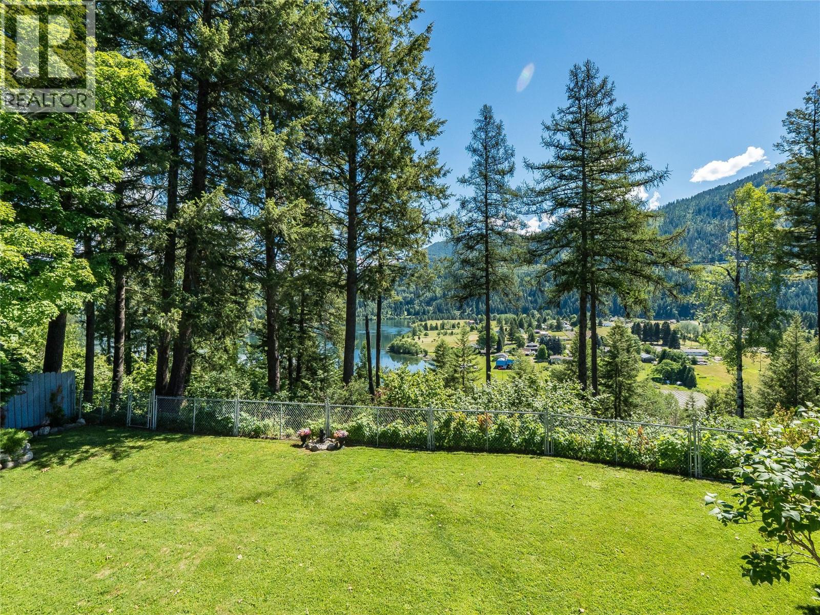 2720 Jacks Crescent, South Slocan, British Columbia  V0G 2G1 - Photo 11 - 10392046