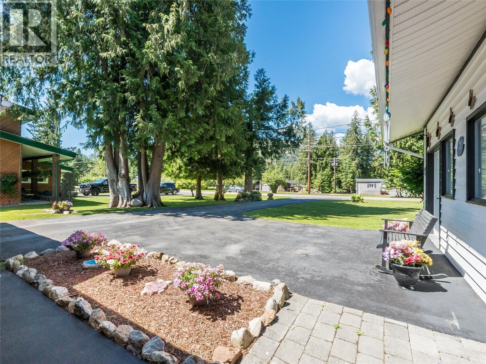 2720 Jacks Crescent, South Slocan, British Columbia  V0G 2G1 - Photo 59 - 10392046