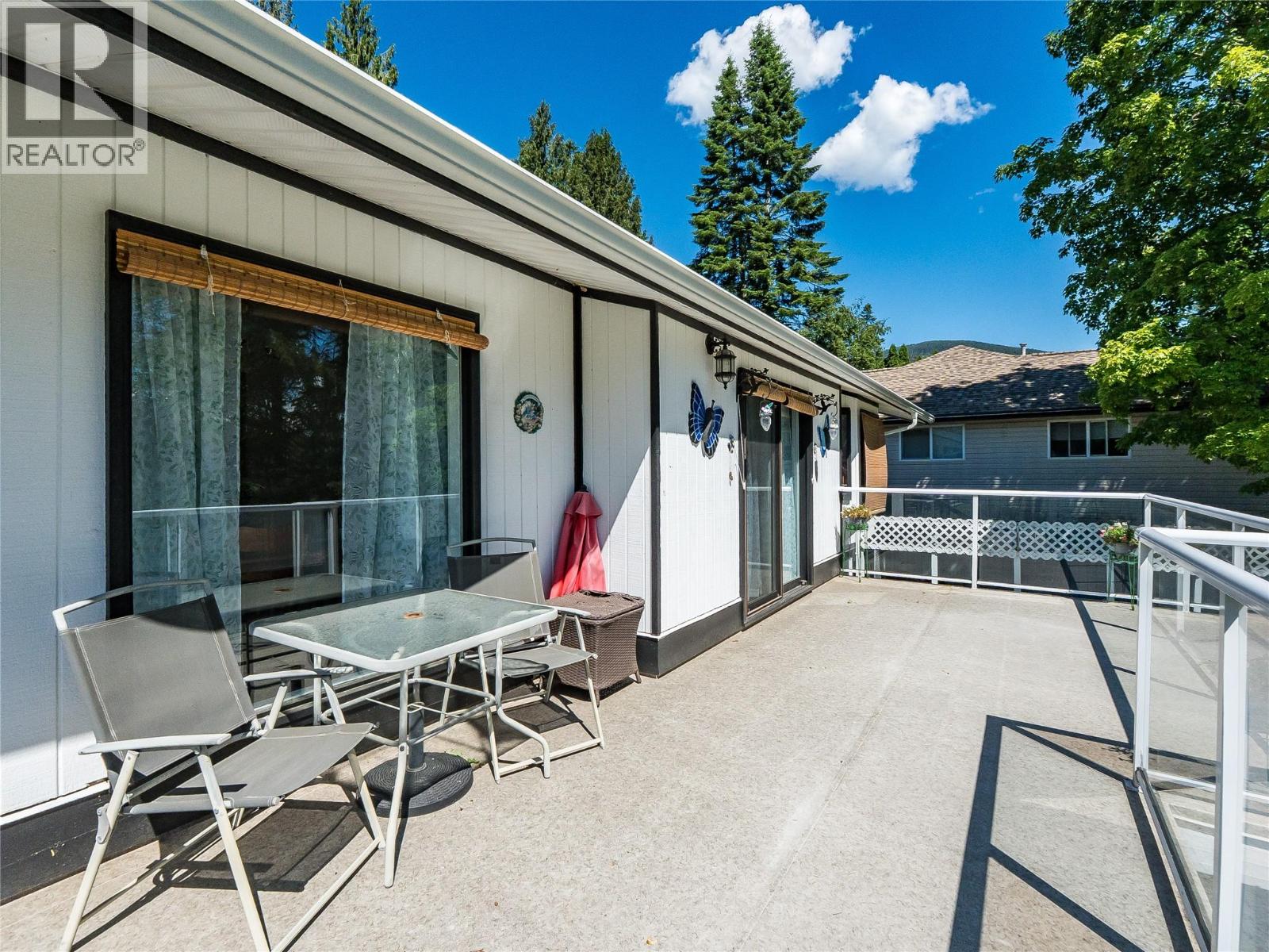 2720 Jacks Crescent, South Slocan, British Columbia  V0G 2G1 - Photo 9 - 10392046
