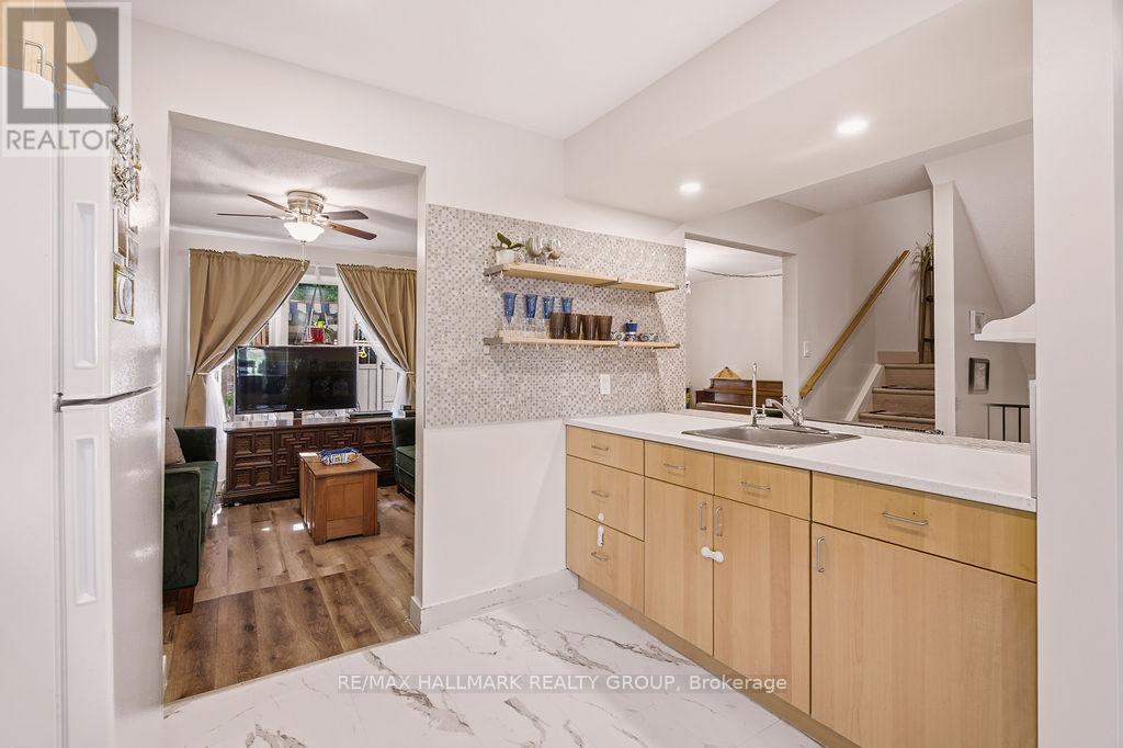 67 Grady Crescent, Ottawa, Ontario  K2H 5S2 - Photo 9 - X13484600