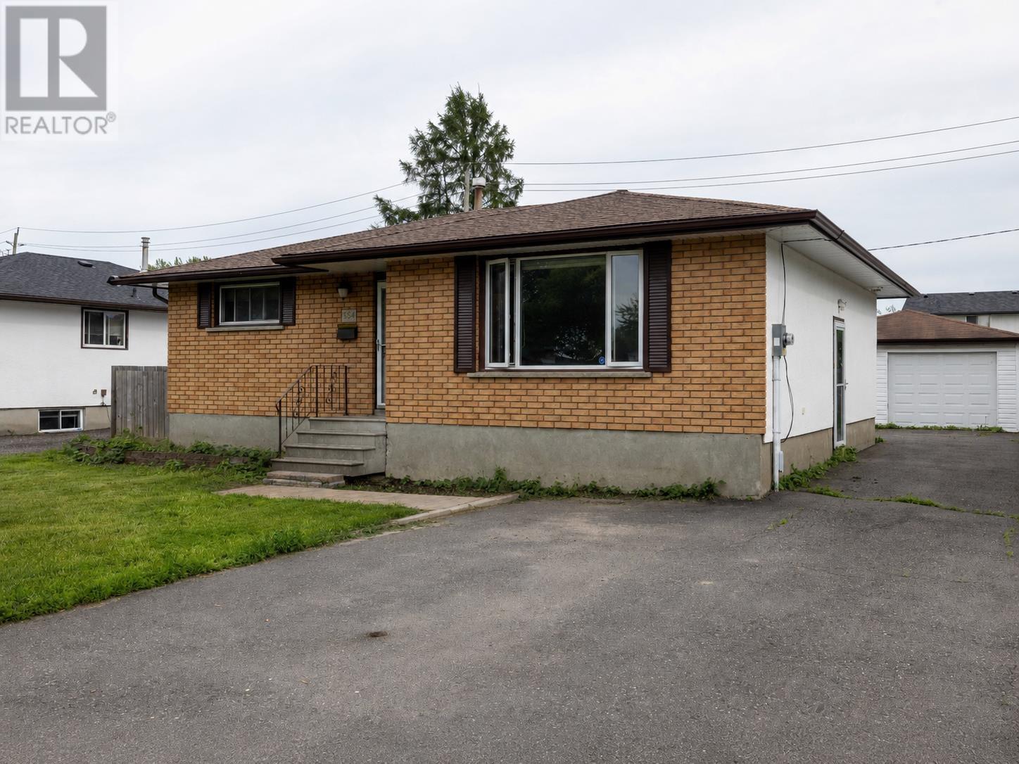 334 Lambton Cres, Thunder Bay, Ontario  P7C 5L8 - Photo 1 - TB2601681