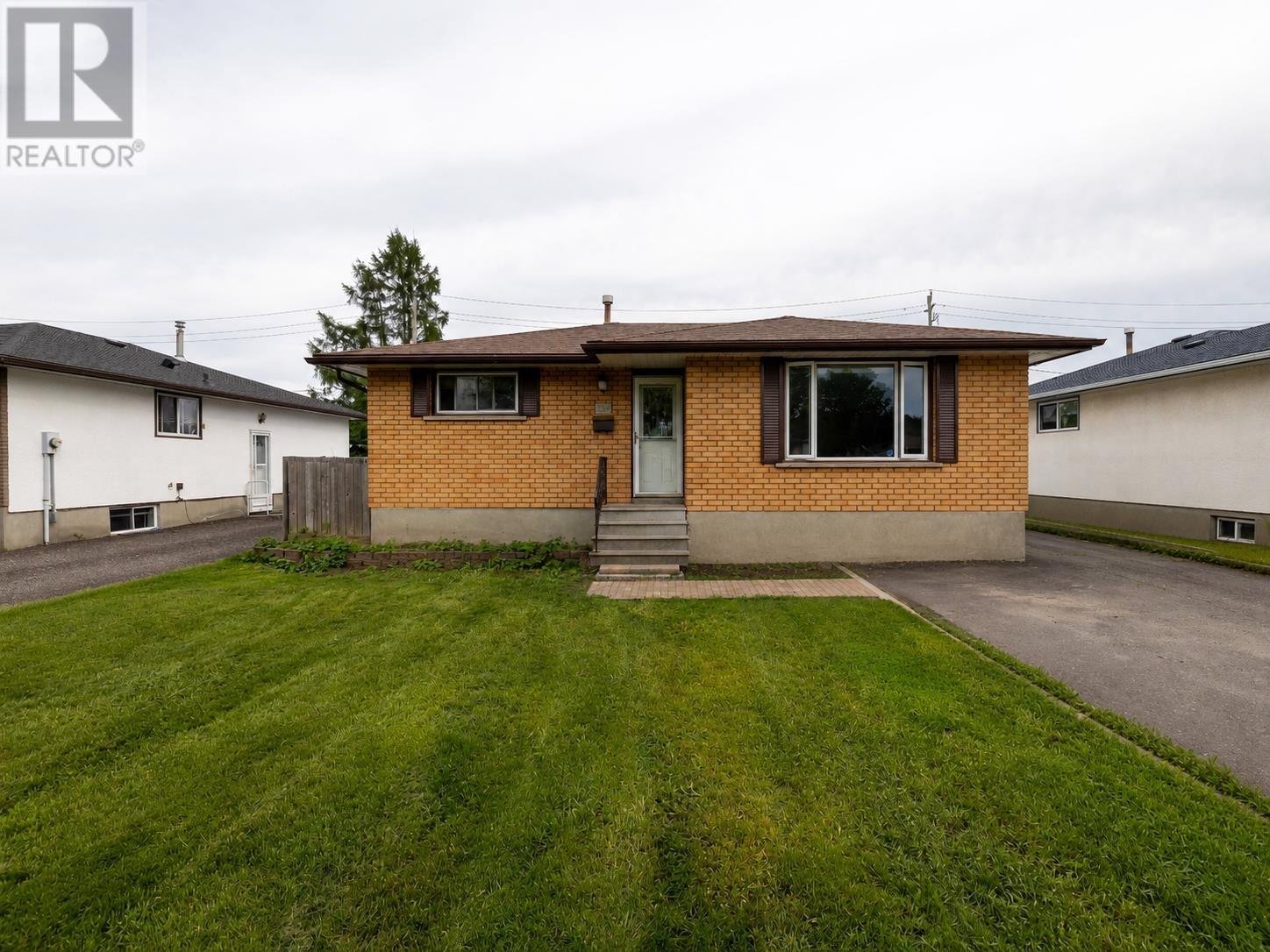 334 Lambton Cres, Thunder Bay, Ontario  P7C 5L8 - Photo 28 - TB2601681
