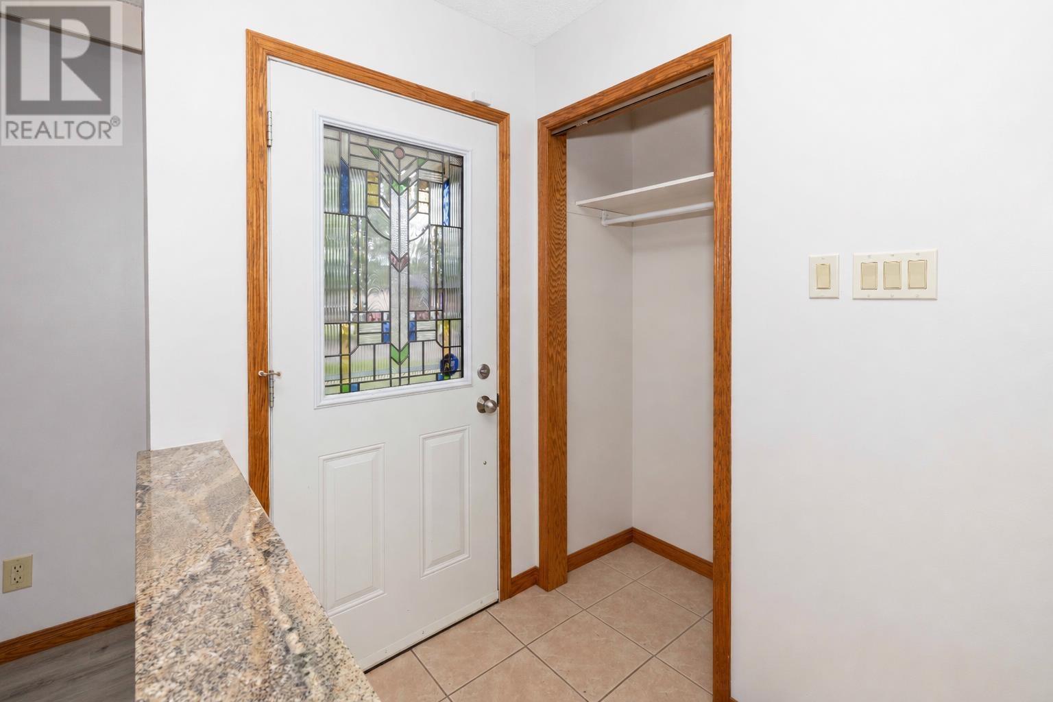 334 Lambton Cres, Thunder Bay, Ontario  P7C 5L8 - Photo 9 - TB2601681