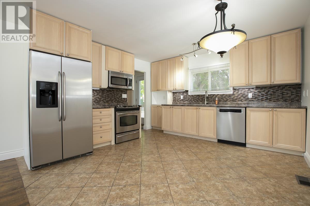 21 Victoria Ave, Sault Ste. Marie, Ontario P6A 3J6 - Photo 17 - SM261584