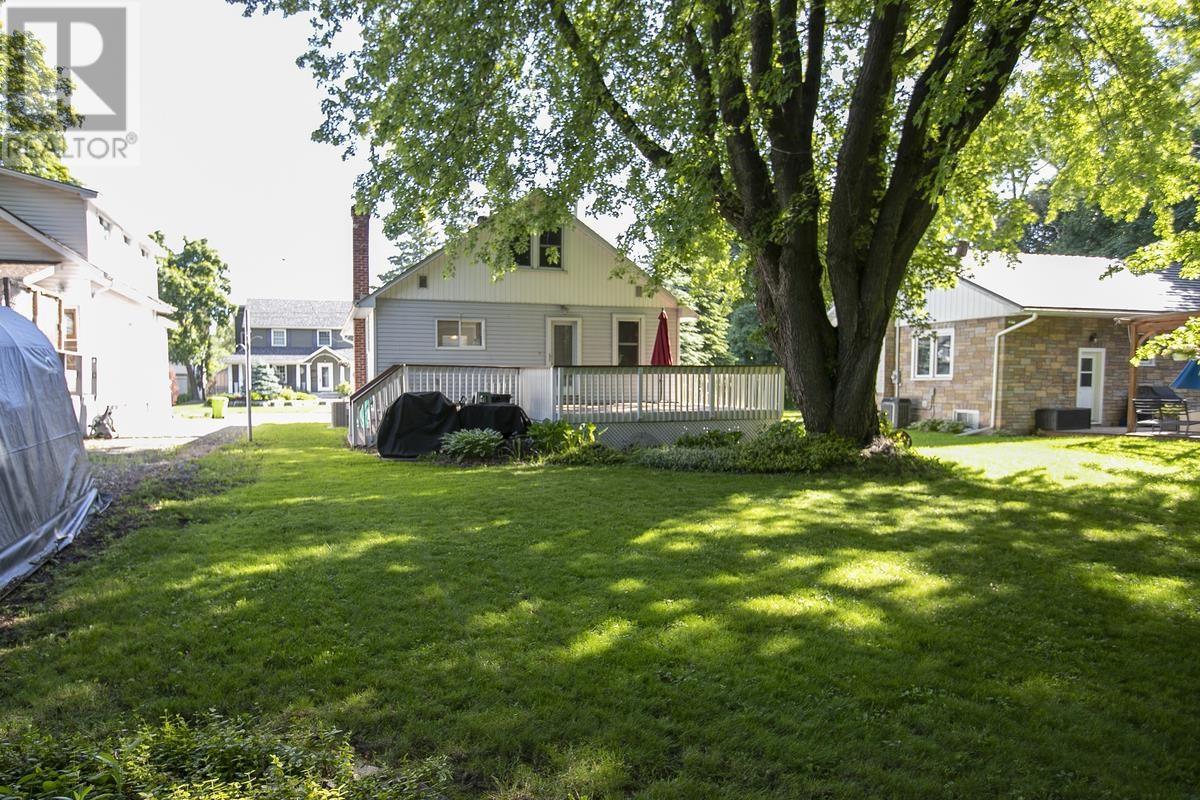 21 Victoria Ave, Sault Ste. Marie, Ontario P6A 3J6 - Photo 6 - SM261584