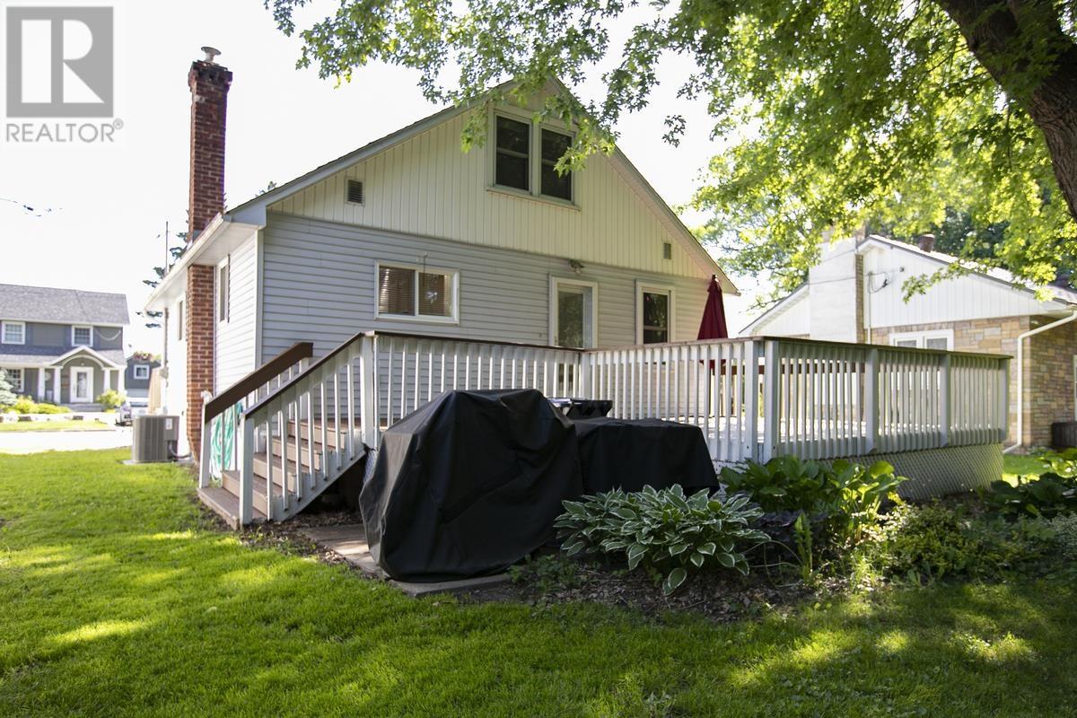 21 Victoria Ave, Sault Ste. Marie, Ontario P6A 3J6 - Photo 7 - SM261584