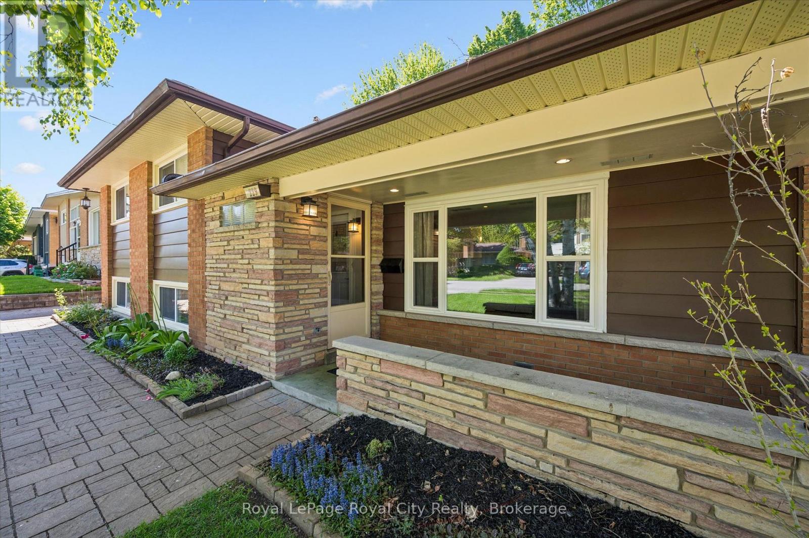 229 Ross Avenue, Kitchener, Ontario  N2A 1V7 - Photo 5 - X13484582
