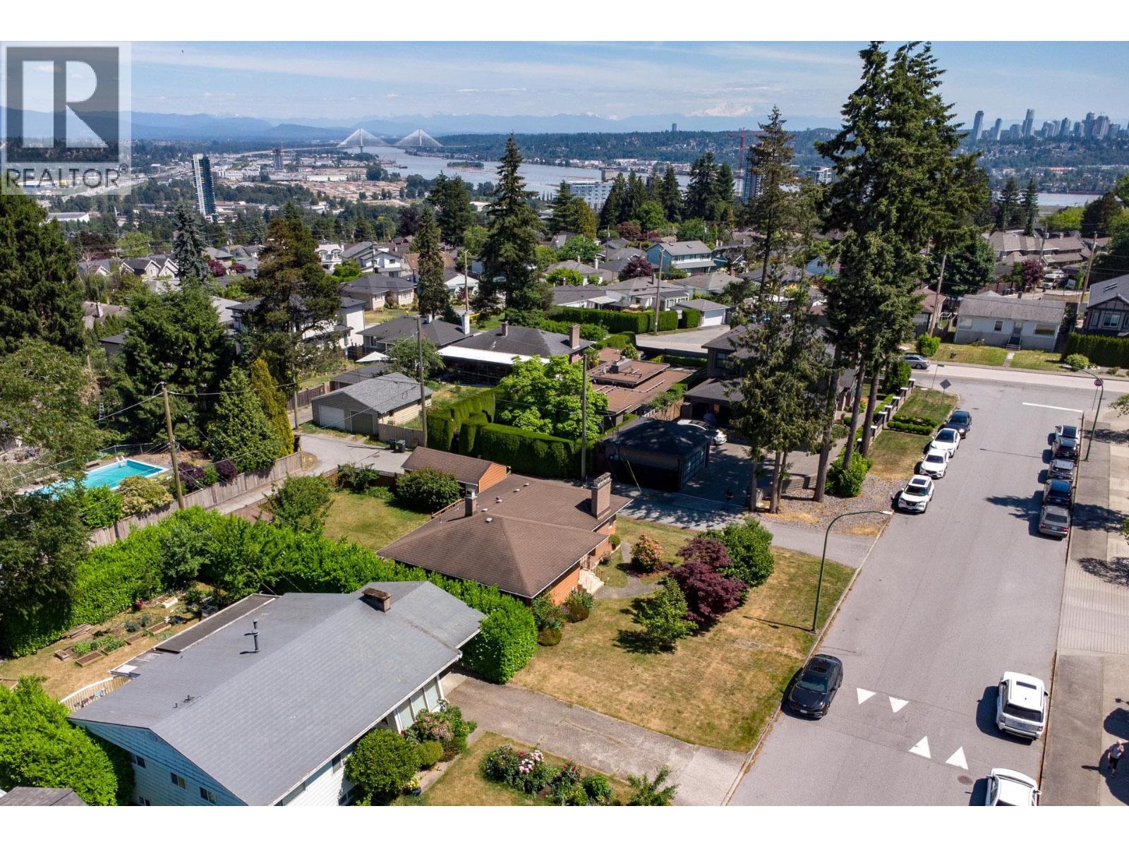 7864 Langley Street, Burnaby, British Columbia V3N 3Z8 - Photo 5 - R3139426